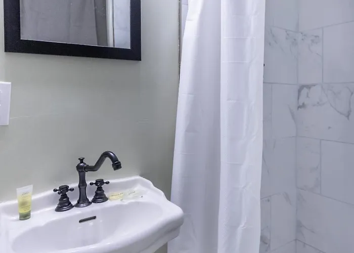 Sagebrush Bed & Breakfast 5*